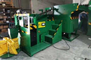 CHUANYUNJIAN Flux Ball Fixing Machine full view, showing industrial hydraulic system and stud feeding components